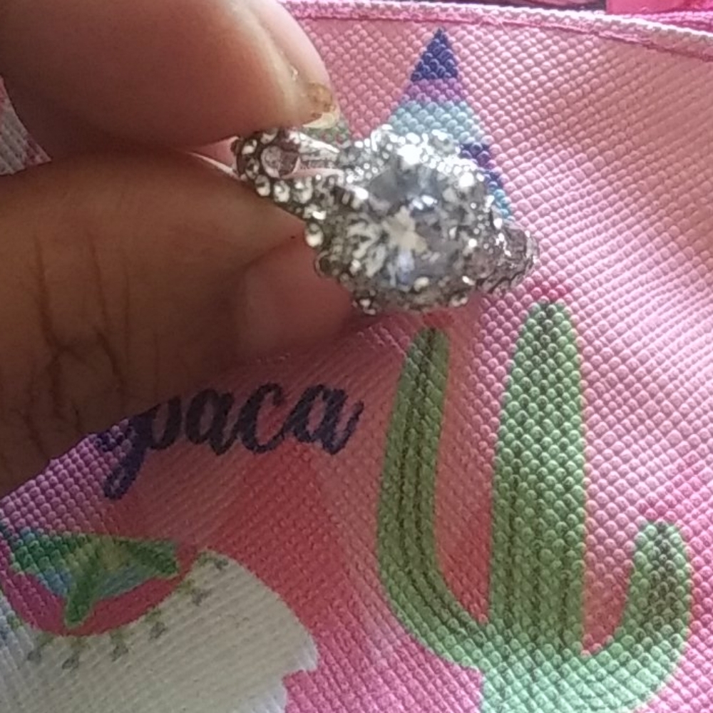 Ring - Picture 3 of 3